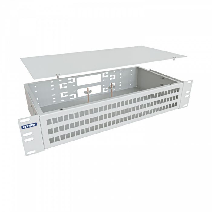 Кросс NTSS оптический 19'' укомплектованный 2U, 96 портов LC/UPC duplex, 9/125 мкм (сплошная панель, сплайс-кассета 6шт, пигтейлы, КДЗС, адаптеры) серый RAL 7035