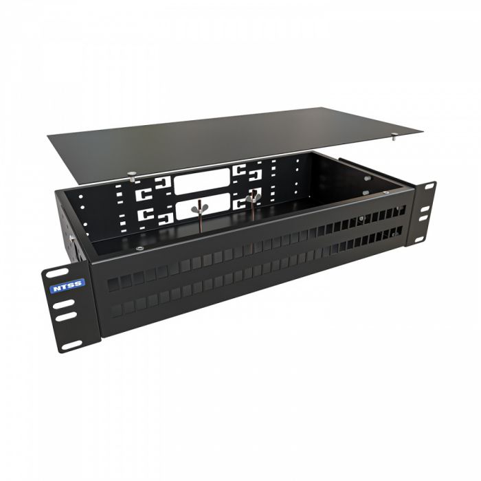 Кросс NTSS оптический 19'' укомплектованный 2U, 64 порта LC/UPC duplex, 50/125 мкм ОМ3 (сплошная панель, сплайс-кассета 4шт, пигтейлы, КДЗС, адаптеры) черный RAL 9005